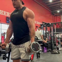 Alternating Dumbbell Curls