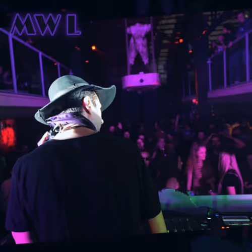 Item #19210465105675963393962241646515576401049853696386376916122500162098678464513 Media