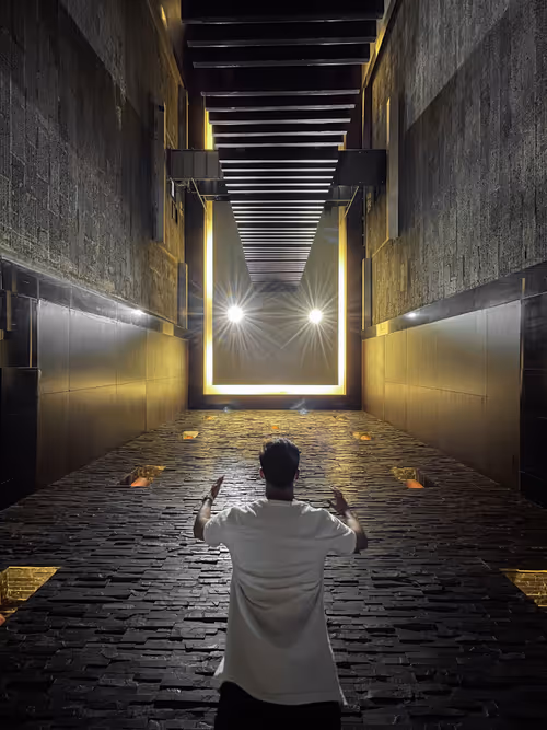 Item #18584792688976081687496510348358077396917471197062973522239620287184492298241 Media