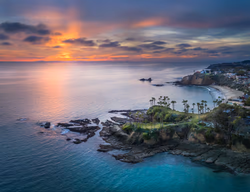 Item #89548890972271222566894333128192868413444542959611863470670739276605801103380 Media