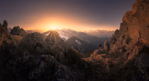 Item #113694148209236395308278253476279907757347038085446123025324090045130157850625 Media