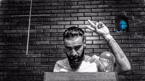 Item #21058230940437742586650391575338221932342665194758349150916503889766588088321 Media