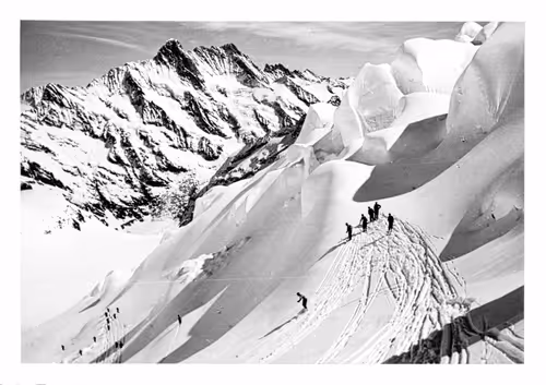 Item #15134709310911277842728697403753673439210482131750318059492546392612080189441 Media