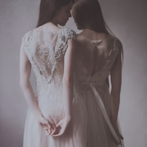 Item #113300456265572054290641269231913614430655375386256613734739386380869164859393 Media