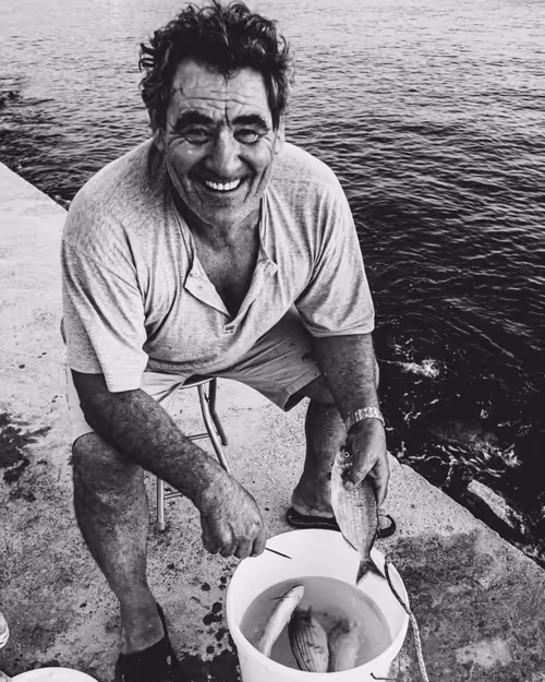 Item #692228807633545716775757127906681102618653973765444029041337441442301214721 Media