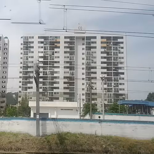 Item #68090866430175024972808745428894459314197309273707735306924958612947164200961 Media