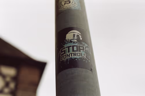 Item #19047465306348406328052946929912195757784047878238389409385033423219675103233 Media