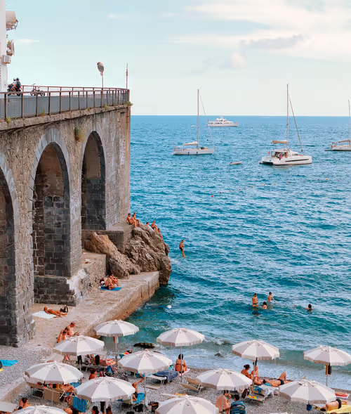 Item #107785888470599752710549910877586307195900927124256849170727401531758841167882 Media