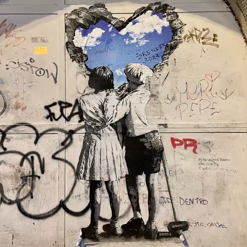 Item #115382872246900266503953808513046119655852257114363126503850272325154805645313 Media