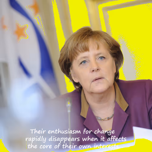 Item #95162980200423589909945355674085973318614204675314855183891210096804548837377 Media