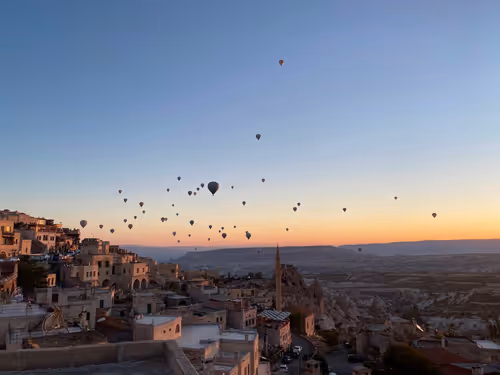 Item #68021680421370609917971695803708180506045537231368972803899735116411767357441 Media