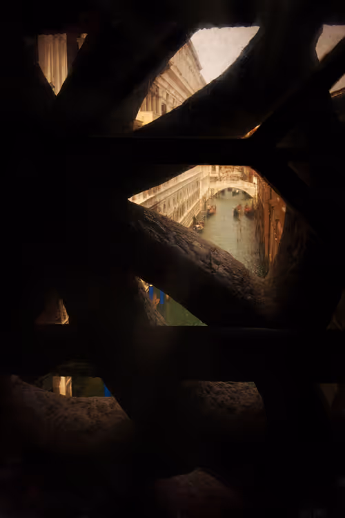 Item #95238282061309199788518551418458861049768828400763851869263328636812818120705 Media