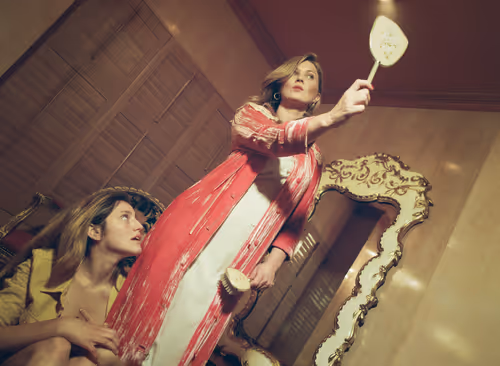 Item #107431263592480299811499235302818049319062692943160370239942642531942619152385 Media