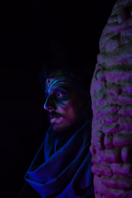 Item #19028313508063037489784494886593241452762654994555677557931366401197398294529 Media