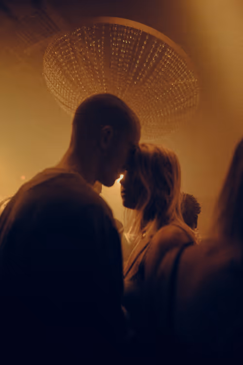 Item #66441873994140045921999615283650104973925355742064477402839904729141398732801 Media