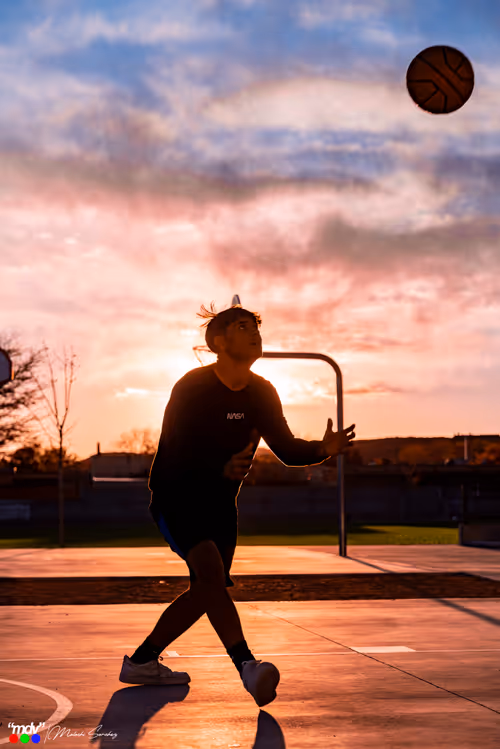 Item #14714425675941428140744687069339670704318230266084554160536609468853065351169 Media