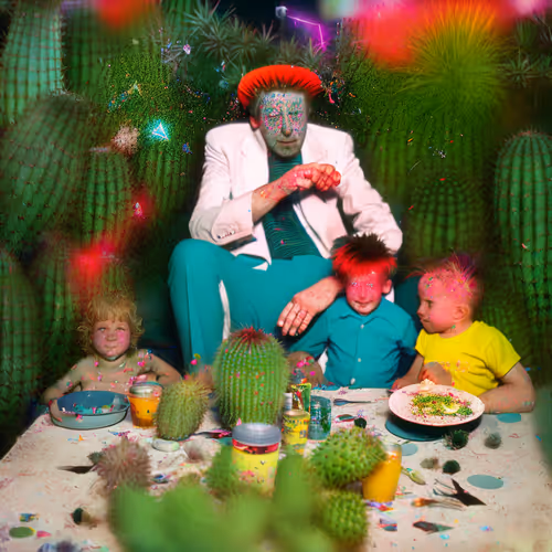 Item #82116722800285509931848570122317578268348453529471462162149197190611702120449 Media