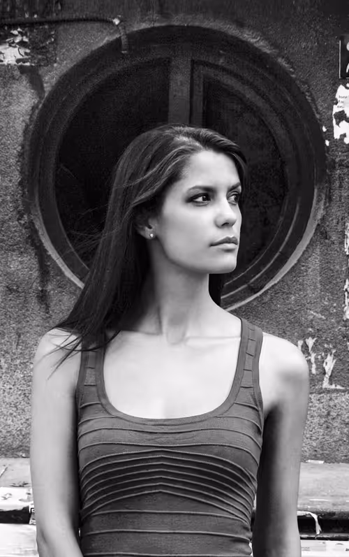 Item #78779691148455323171886345631012233382671645347484645066239978755286391324673 Media