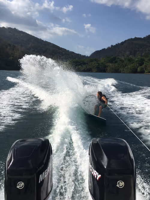 Item #43525175748875350488801110009561842129738521659546512290784556443608874483713 Media