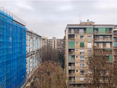 Item #76398937943379352483306516162841664769219694433510200715931745804798367105025 Media