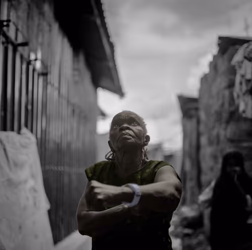 Item #109162157552346088047496633038404394118504199992061596446112929771156431437825 Media