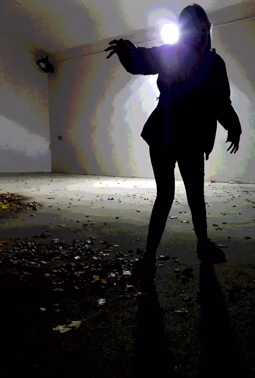 Item #90521258076557778699200481217094878985775921585084658279791808983572829700097 Media