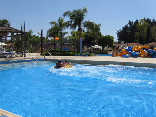 Item #49780404214023394125628081485635193078207366864253774489702248327908100669441 Media