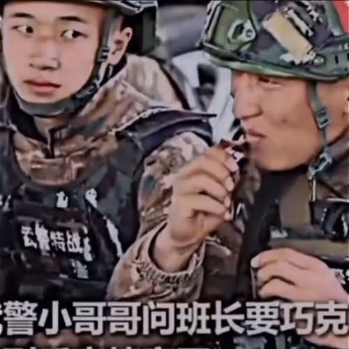 Item #37595735582260285363517847925323791249713906113116012187667237204010003957408 Media