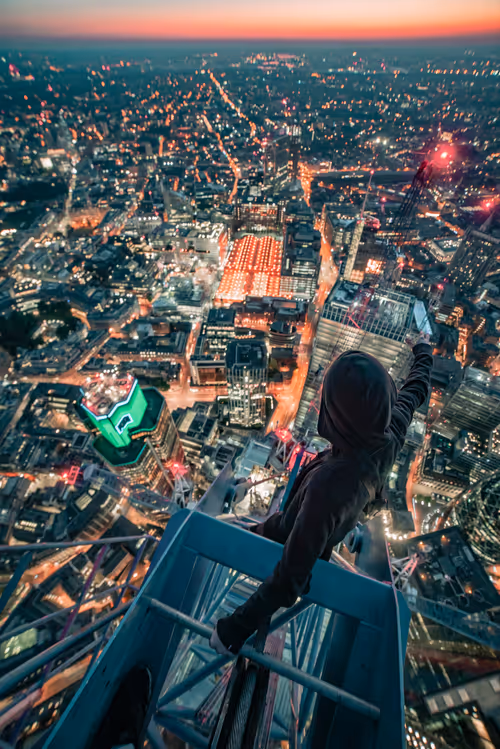 Item #58869423060092287932905833612744339938791299685591423145075612297267899269121 Media