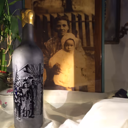 Item #39593655939985855129749082379850820769736281827755441986965108991827051030288 Media