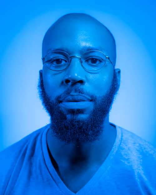 Item #10691109686083431502166818963425883962656955232587770388242978629430152265729 Media