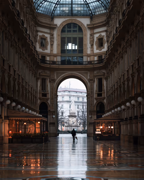 Item #44843267928384616295570388666005333348511305641032866018452810655659206901761 Media