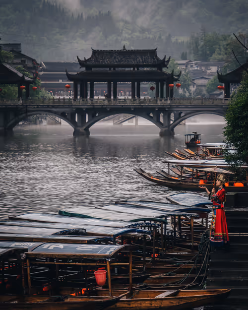 Item #90049380056498453893393161169671317540720347120321985291446298492165131599873 Media