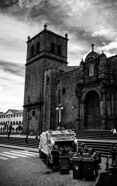 Item #87092990260447267838744578330374476785020899117585411719574779652517727830017 Media