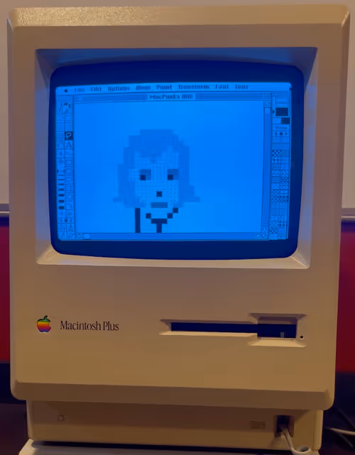 Item #71726801684445447248434831932165511436649228798238682159683429366373195710465 Media