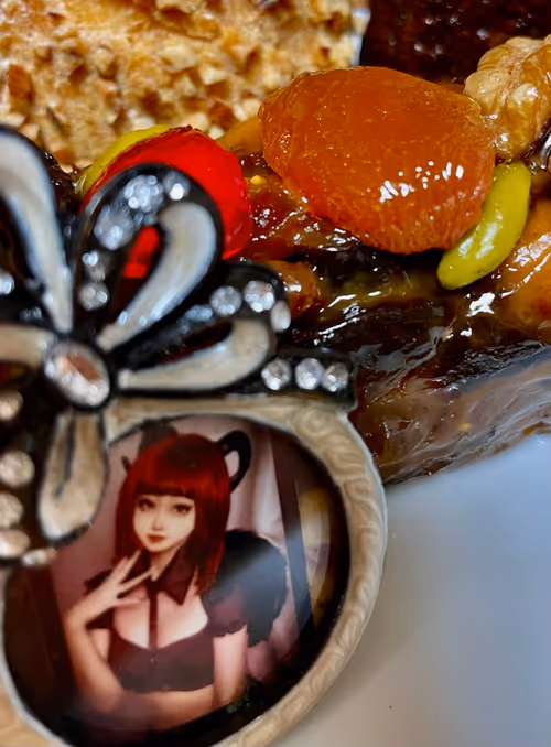 Item #37315757993980309935145611659525731225027632664447238352600039032812231196673 Media