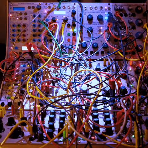 Item #105008184792102070466257822397969801533181332710518187972392640579145941647361 Media