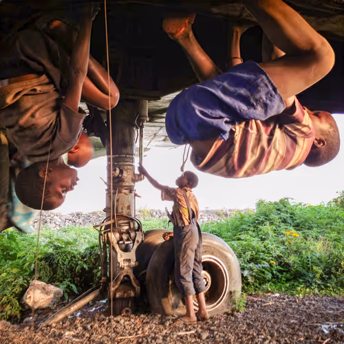 Item #5606426941725502535038272761259107725542531596447892324367451187019643879425 Media