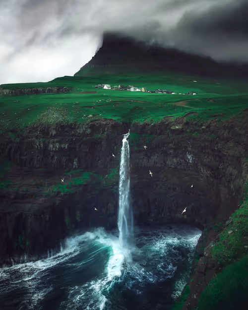 Item #134489906944514601836567189437532879130233761745768622289177277801875636225 Media