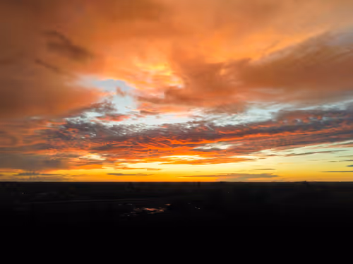 Item #32571599381915271373932081734413523199662368028101372806219517594138409172993 Media