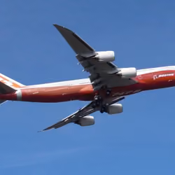 747-8 Intercontitnental Queen of the Skies Debute