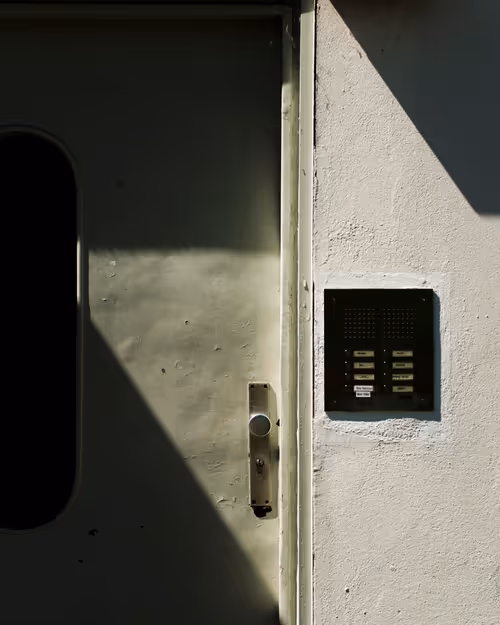 Item #51991000564731806426304991163973552890948149476527189035891736122177984921601 Media