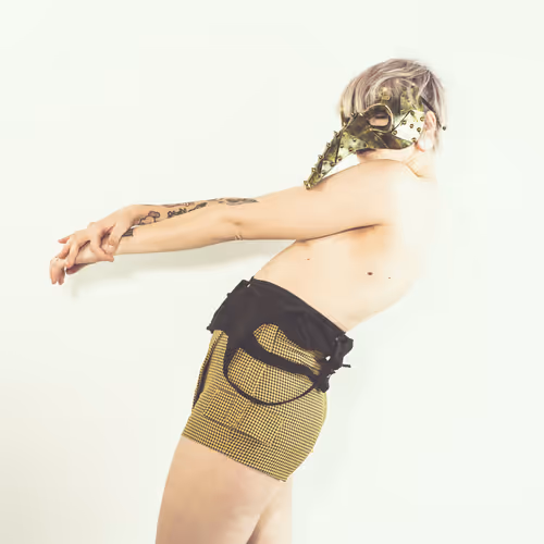 Item #109931125644720774743925664871075202306165972680174386762390863637941864890369 Media