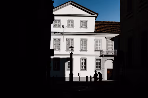 Item #44843267928384616295570388666005333348511305641032866018452810644664090624001 Media