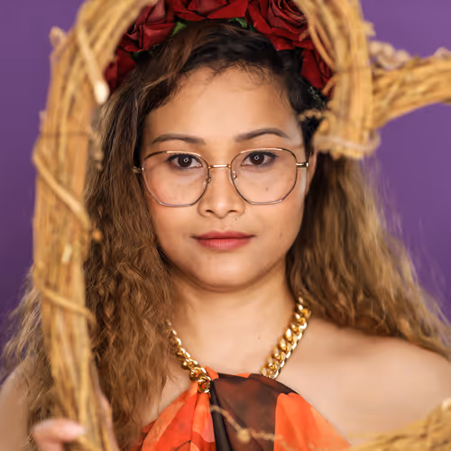 Item #110063331335139009547571421808057778384289125434812320670302640608357707153409 Media