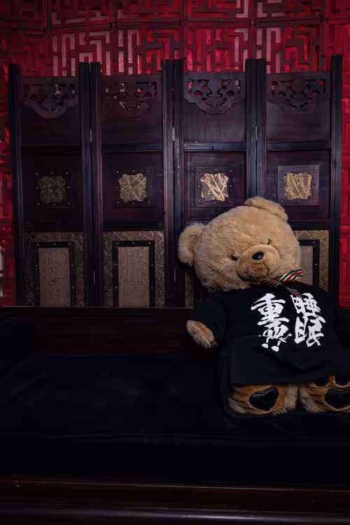 Item #85609240710973135230976347674677612252797211921103835166901622377465012813829 Media