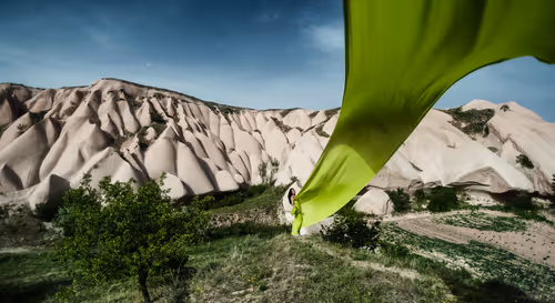 Item #78738558394879565749295301770975625214035895041037527328958806103136573325313 Media