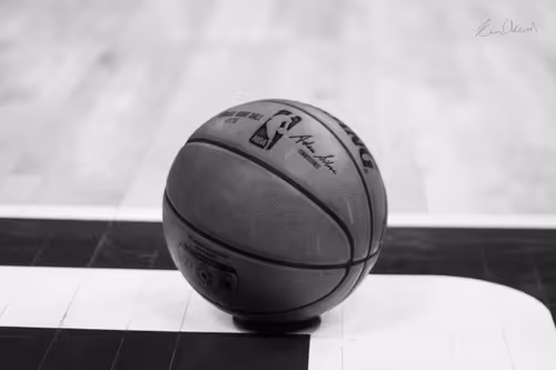 Item #88207903319044114138828574668233581092866410897349003518169250155691262345217 Media