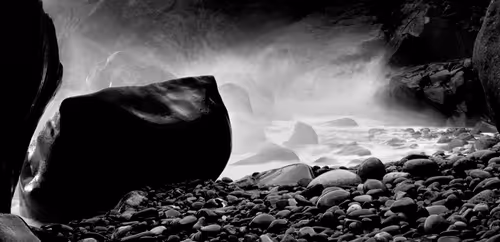 Item #40160686583094733528677484039903516258611509642019211679321071371508282032129 Media