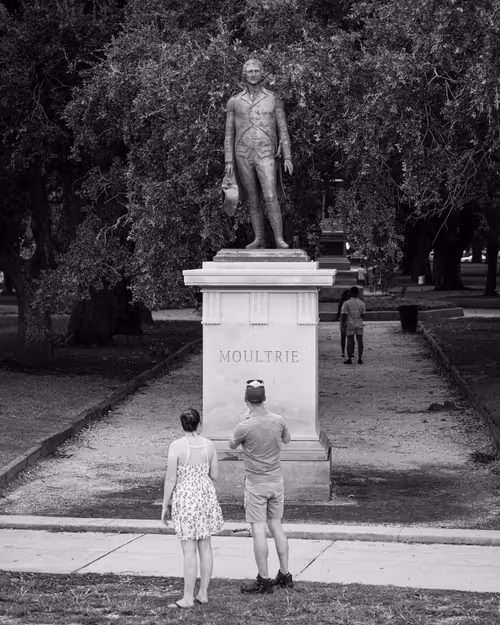 Item #10691109686083431502166818963425883962656955232587770388242978712993035976705 Media